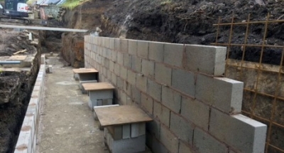 Barn Conversion Restoration Rear Retaining Wall